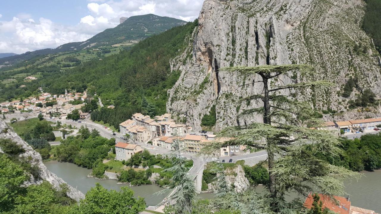 Rêve de Provence Villa avec jardin et piscine Forcalquier Exterior foto